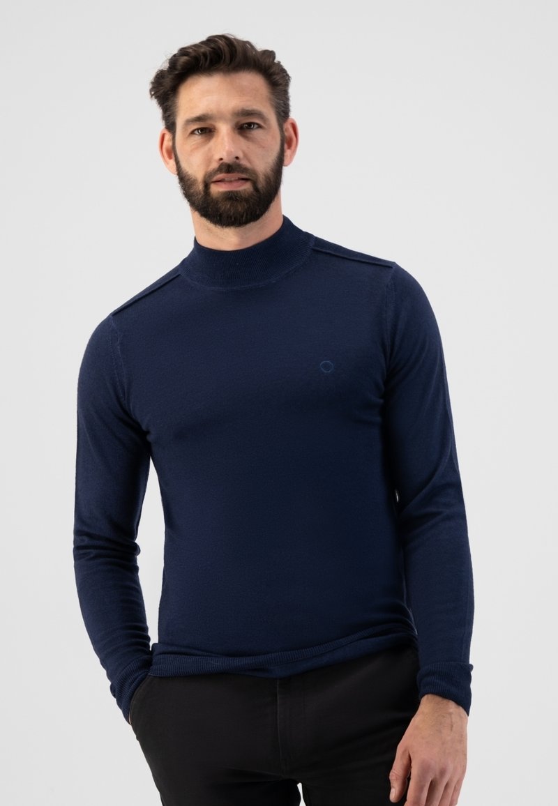 Dstrezzed CREW NECK WASHED MERINO - Strickpullover - dk navy