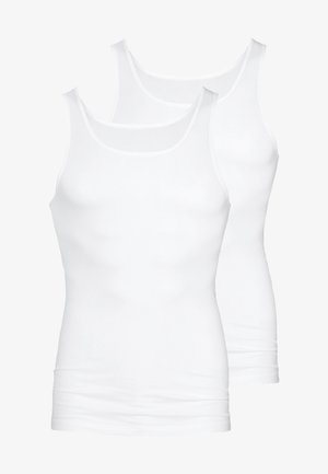 Zwei weiße Tanktops mit rundem Halsausschnitt und breiten Trägern, gefertigt aus einem glatten, dehnbarem Stoff. Keine Muster oder Verzierungen.