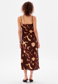adL HAZEL - Vapaa-ajan mekko - printed brown
