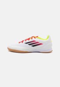 F50 LEAGUE INDOOR - Zaalvoetbalschoenen - footwear white/core black/solar yellow