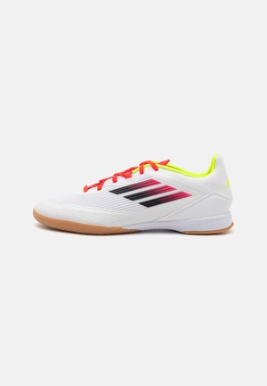 F50 LEAGUE INDOOR - Indoor football boots - footwear white/core black/solar yellow