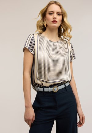 CON FANTASIA A FOULARD - Bluse - blu