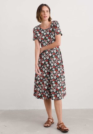 Jersey dress - pink floral tumble onyx