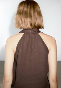 Thumbnail Image 4