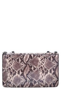 Borsa a mano rettangolare con motivo a pitone marrone e beige e piccola placca con logo ALDO in metallo sul davanti.
