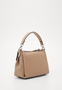 COACH SOFT SHAY CROSSBODY - Mala de mão - taupe