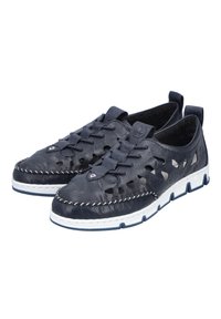 Marineblaue Ledersneaker mit ausgeschnittenen Details und weißen Nähten. Gummisohle mit marineblauen Akzenten und Schlaufe für einfaches Anziehen. Leichtes Design.