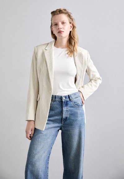 DL1961 TAYLOR BARREL ULTRA HIGH RISE ANKLE - Jeans relaxed fit - endless sea