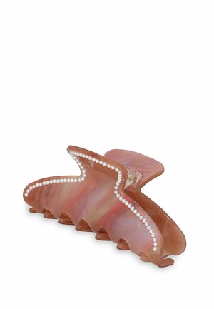 Grande fermaglio per capelli rosa con una texture marmorizzata, caratterizzato da un bordo simile a una perla lungo il bordo e un design a artiglio per una presa sicura.