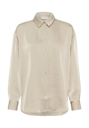 Beige Satinbluse mit langen Ärmeln, spitzem Kragen, Knopfleiste vorne und weiten Manschetten.