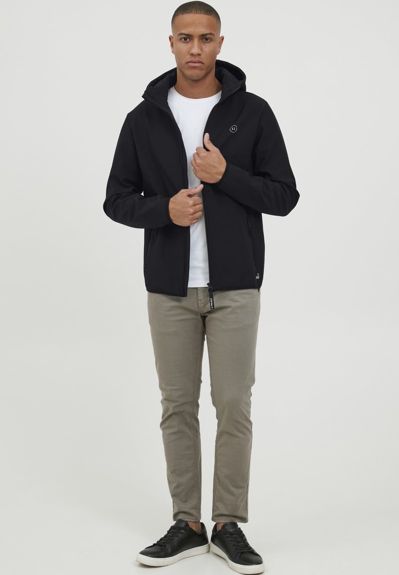 Giacca Softshell 11 Project PRUlfert Uomo - Impermeabile, Traspirante, Con Cappuccio, Vestibilità Regolare