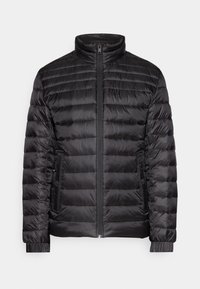 Černá prošívaná péřová bunda s vysokým límcem, předním zipem, dvěma bočními kapsami s knoflíky a elastickými manžetami.