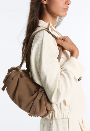 OYSHO, MINI CROSSBODY BAG - Umhängetasche - dark brown