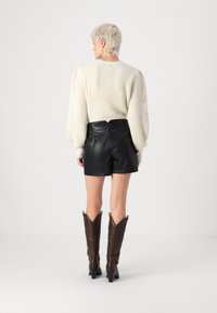 ONLY ONLRAVEN HERO  - Shorts - black