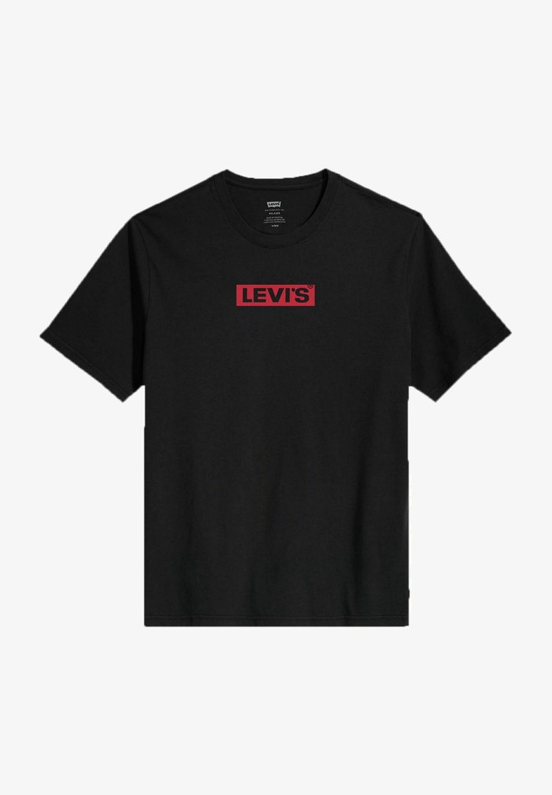T-shirt noir à manches courtes Levi's avec un logo rectangulaire rouge et le nom de la marque imprimé en lettres noires au centre de la poitrine.