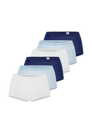 Bomullsboxer i ett paket om sex, med färgerna vitt, ljusblått och mörkblått. Mjuk textur med elastiska midjeband och utan mönster.