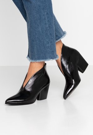 Ankle Boot - black