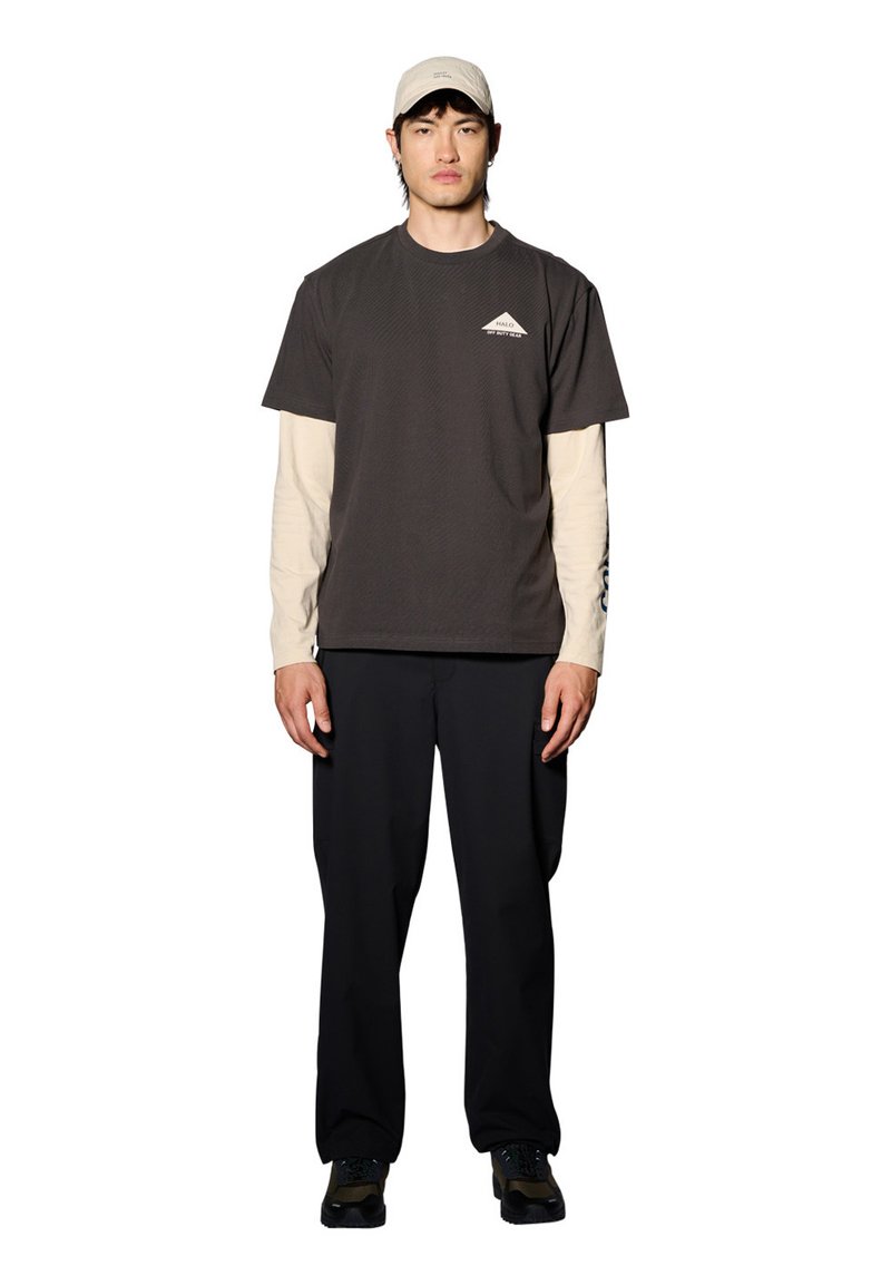 HALO T-shirts print - raven