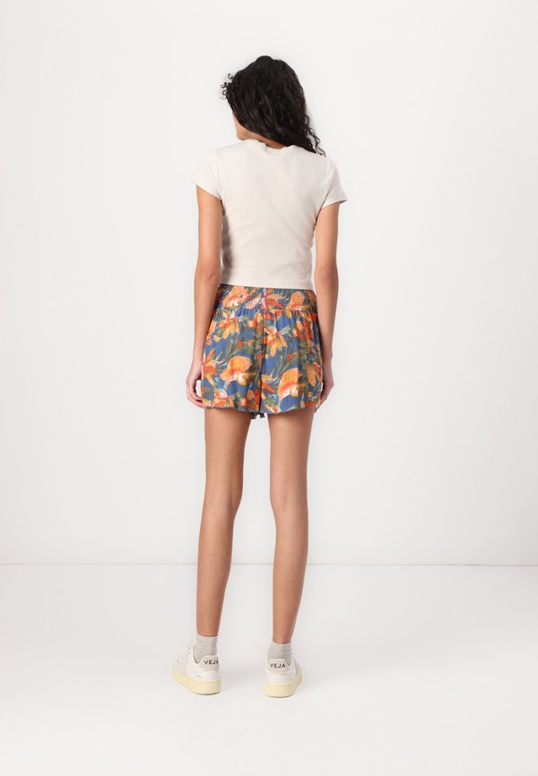 JOHNNY SMOCKED WAIST - Swimming shorts4