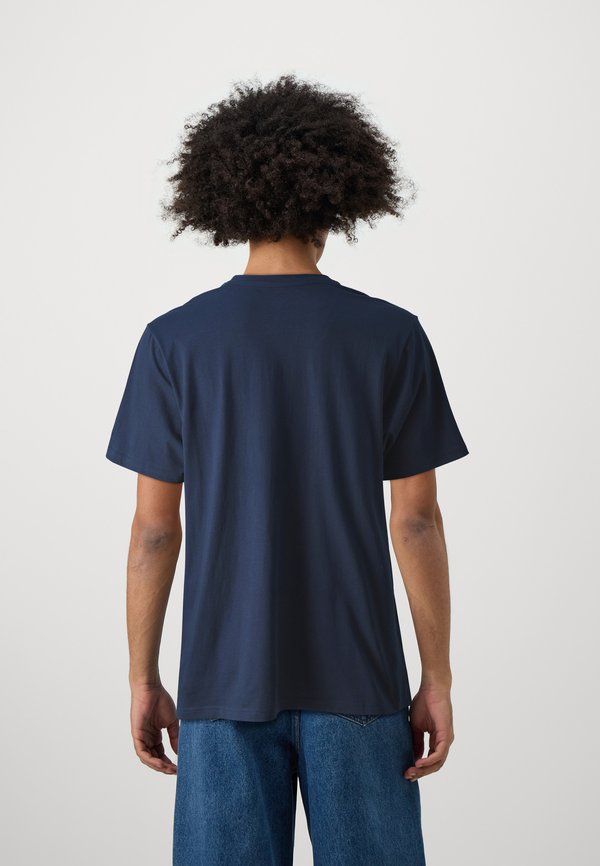 MLB NEW YORK YANKEES BASE RUNNER ECHO TEE - Basic T-shirt2