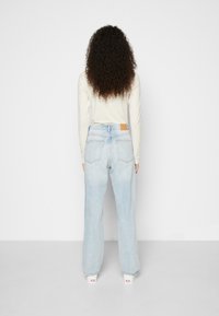 Weekday ROWE EXTRA HIGH - Calças de ganga de perna direita - sleepy blue