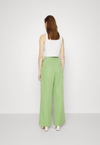 Monki Calças - green
