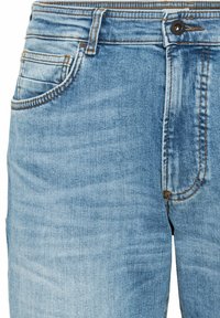 Jasnoniebieskie dżinsy z denimu z zapięciem na guzik, pięcioma kieszeniami i kontrastowym nicią. Gładka faktura z drobnymi śladami zużycia.