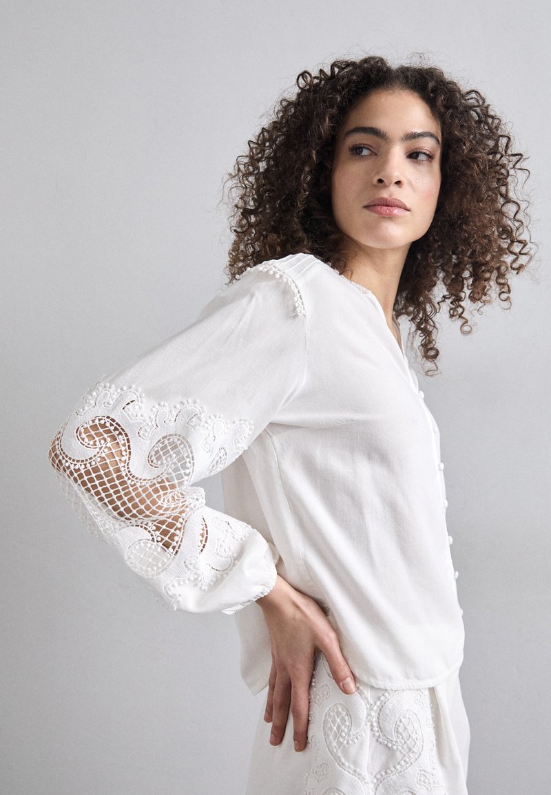 Escarpins à bout pointu avec bride arrière - Noir - FEMME | H&M CA