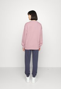 adidas Originals CREW - Ikdienas džemperis - magic mauve