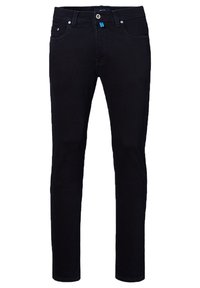 Vaqueros de mezclilla negra con un diseño ajustado, que cuentan con cinco bolsillos, cierre de botón y costuras en contraste. Textura suave y líneas limpias.