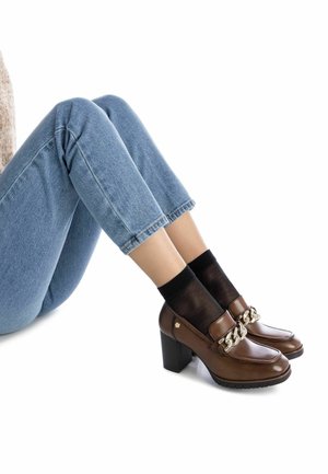 Carmela Zapatos sin cordones - camel