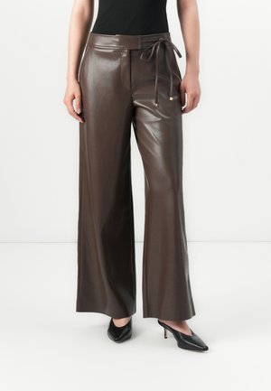 GLADYS WIDE LEG PANT - Pantaloni - chocolate brownie