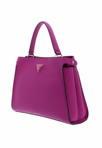Paars leren totebag met een gestructureerd oppervlak, contrasterende zwarte afwerking, bovenhandvaten en een zilveren driehoeklogo aan de voorkant.