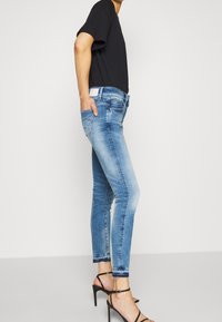 G-STAR Jeans Skinny Fit - blue denim