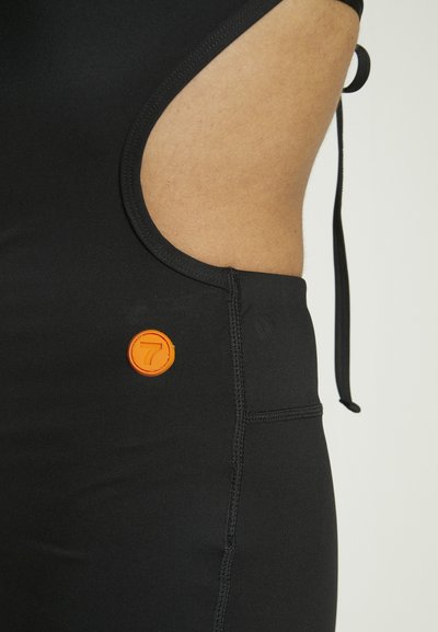 7 DAYS Active WARM UP DRESS - Φόρεμα από ζέρσεϊ - black