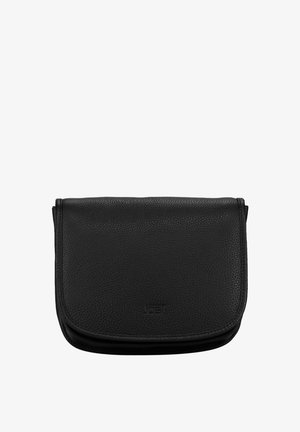 Sac bandoulière en cuir noir avec une finition texturée, de forme rectangulaire et un rabat pliant. Logo en relief subtil sur le devant.