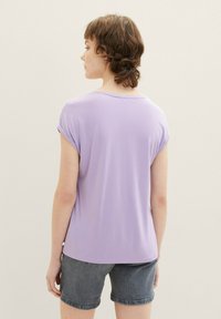 TOM TAILOR DENIM FLUENT TEE - T-Shirt basic - lilac vibe