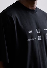 GmbH Triko s potiskem - black