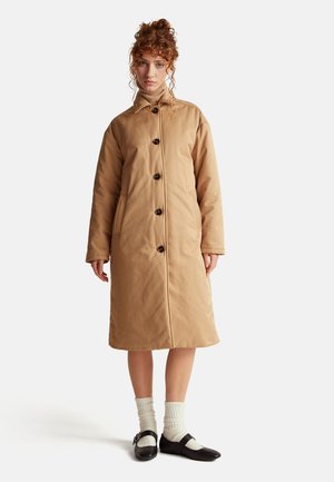 LONG WITH LIGHT PADDING - Cappotto invernale - beige
