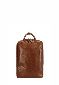 Mochila de cuero marrón con un diseño estructurado, dos asas superiores, un bolsillo delantero con cremallera y detalle de logo. Textura suave con un acabado brillante.
