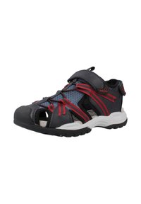 Sandali sportivi neri e blu con dettagli rossi, tomaia in rete, cinturino con chiusura a velcro e design open-toe; suola in gomma antiscivolo per una presa migliore.