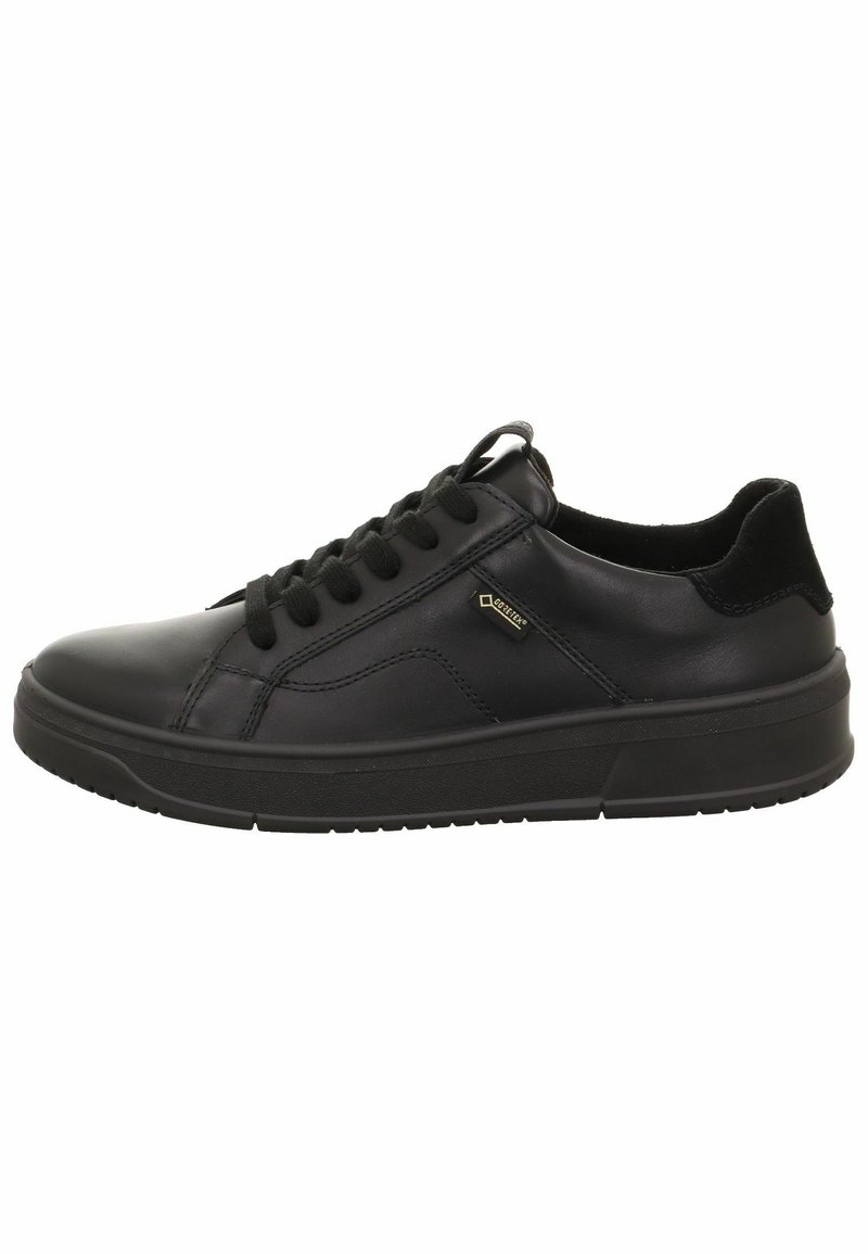 Sneaker en cuir noir avec une finition lisse, bout rond, design à lacets et un accent de talon texturé noir. Présente un détail de logo en or subtil.