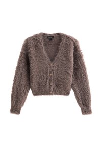 Cárdigan difuso y recortado en marrón apagado. Cuenta con mangas largas y cinco botones de madera en la parte delantera. Textura suave con un diseño voluminoso.