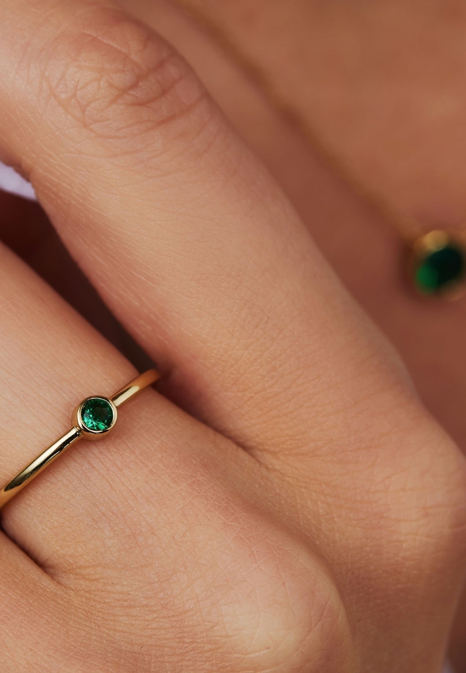 Women Ring Women Ring