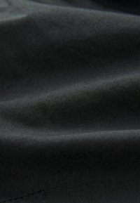Next REGULAR FIT - Lühikesed püksid - black
