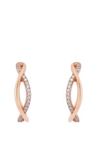 Pendientes de oro rosado con un diseño retorcido, que presentan cristales brillantes a lo largo del centro para añadir detalle y dimensión.