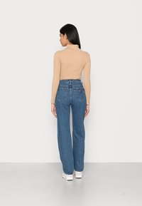 Abrand Jeans HIGH STRAIGHT SOPHIA ORGANIC - Calças de ganga de perna direita - sophia organic