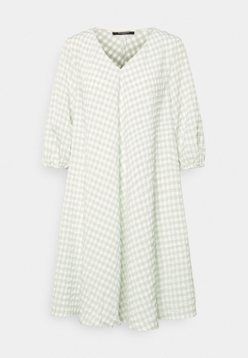 Robe ample longueur genou avec motif vichy vert clair et blanc, encolure en V et manches ballon trois-quarts avec poignets élastiques.
