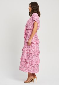 TUSSAH ALI  - Vardagsklänning - tanzania spot pale pink