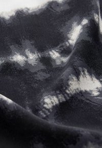 Next REGULAR FIT - Kezeslábas - black white tie dye